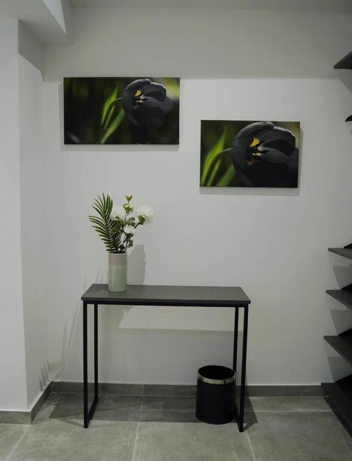 Private Rooms With Bathroom In Валета Екстериор снимка